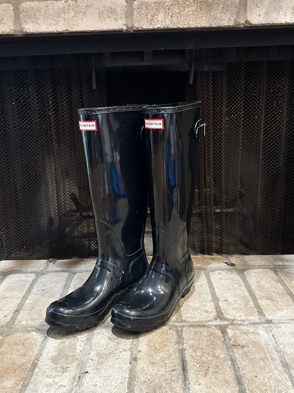 Hunter Black Gloss Tall Rain Boots EUC